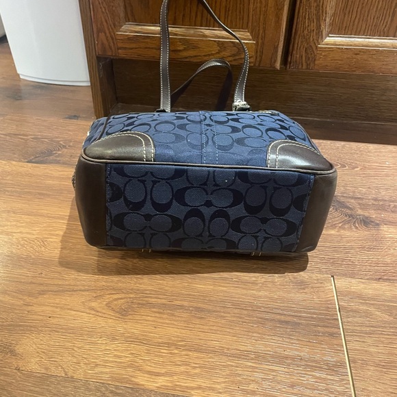 Coach Dark Blue and Brown Tote Bag - Picture 4 of 8